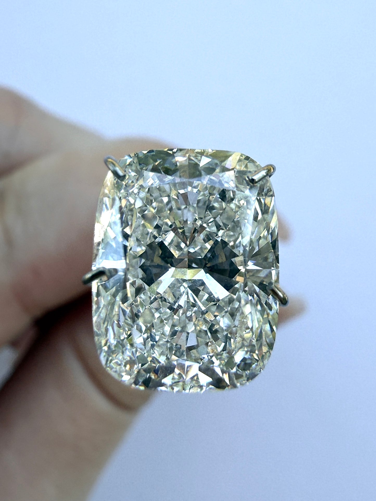 Elongated Cushion | 4.85ct E VS1 | IGI Certified